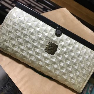 ANNA SUI(財布)のフリマアイテム一覧 ANNA SUI(財布)のフリマアイテム一覧