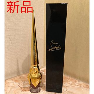 クリスチャンルブタン(Christian Louboutin)の入手困難！ルブタンのアイカラーで魅惑の眼差しに。(アイシャドウ)