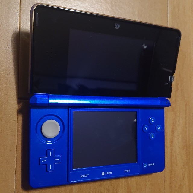 任天堂(ニンテンドウ)のNintendo 3DS 本体 コバルトブルー 中古 エンタメ/ホビーのゲームソフト/ゲーム機本体(携帯用ゲーム機本体)の商品写真