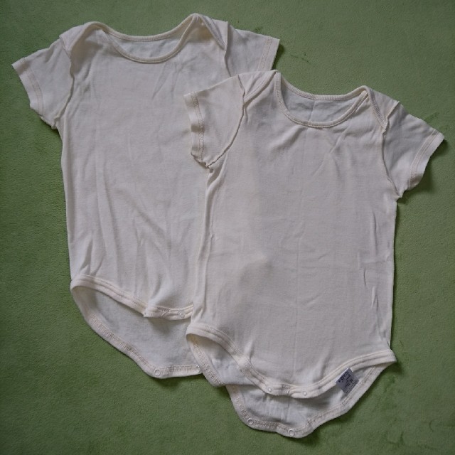 アカチャンホンポ(アカチャンホンポ)のロンパース アカチャンホンポ 90 2枚組 キッズ/ベビー/マタニティのベビー服(~85cm)(肌着/下着)の商品写真