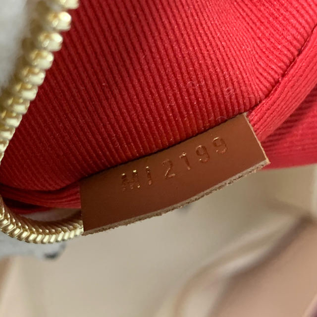 louis vuitton bumbag ジャイアントモノグラム M55425 レディースのバッグ(ショルダーバッグ)の商品写真