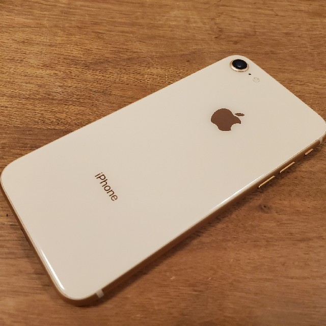 美品！iPhone8 64GB au ﾊﾞｯﾃﾘｰ93%！