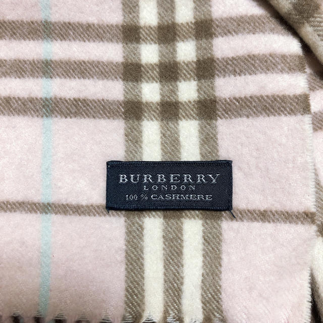 BURBERRY(バーバリー)のバーバリー☆マフラー☆ピンク☆ レディースのファッション小物(マフラー/ショール)の商品写真