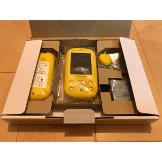 docomo F-03J キッズケータイ イエロー 新品 キッズ携帯 ドコモ(携帯電話本体)