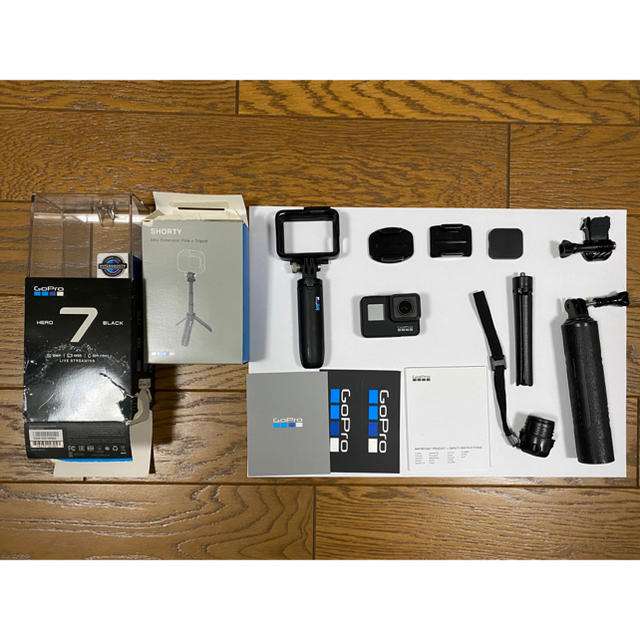 GoPro(ゴープロ)の【美品】GoPro HERO7 Black スマホ/家電/カメラのカメラ(コンパクトデジタルカメラ)の商品写真