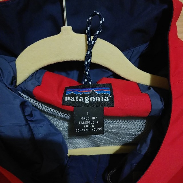 patagonia(パタゴニア)のpatagonia ﾏｳﾝﾃﾝﾊﾟｰｶｰ ｽﾄｰﾑｼﾞｬｹｯﾄ メンズのジャケット/アウター(マウンテンパーカー)の商品写真