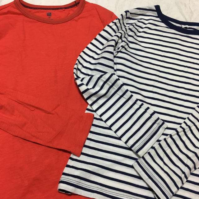 UNIQLO(ユニクロ)のUNIQLO ２枚セット ロンＴ 130 キッズ/ベビー/マタニティのキッズ服男の子用(90cm~)(Tシャツ/カットソー)の商品写真