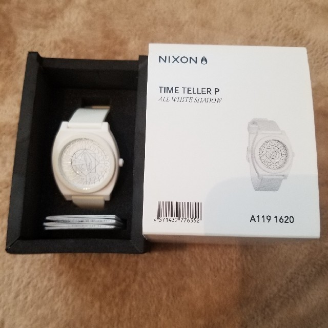 NIXON(ニクソン)のチビ様専用NIXON  TIME TELLER P ALLWHITESHADOW レディースのファッション小物(腕時計)の商品写真
