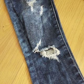 アメリカンイーグル(American Eagle)のAMERICAN EAGLE スキニージーンズ レディース☆新品☆(デニム/ジーンズ)