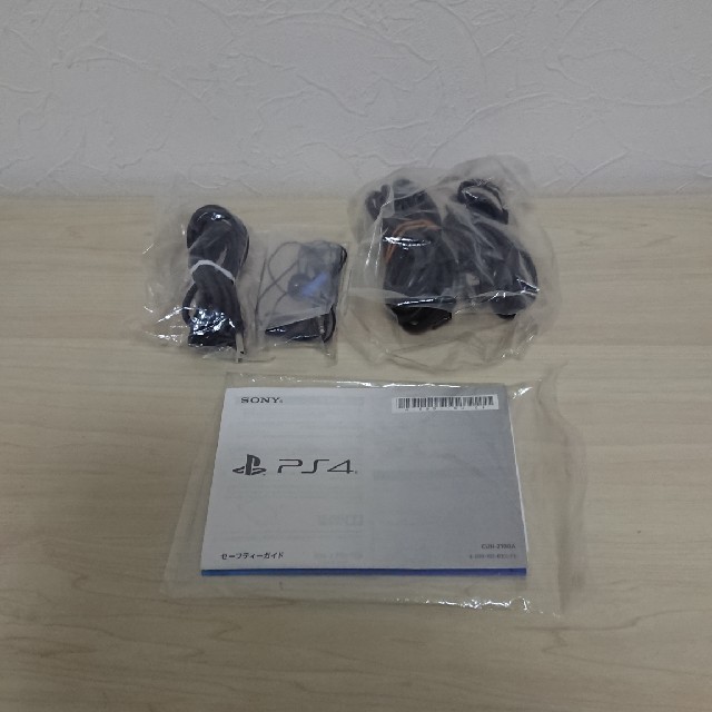 SONY PlayStation4 本体 CUH-2100AB01