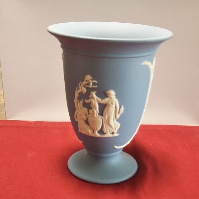 WEDGWOOD(ウェッジウッド)のウエッジウッドジャスパー花瓶 インテリア/住まい/日用品のインテリア小物(花瓶)の商品写真