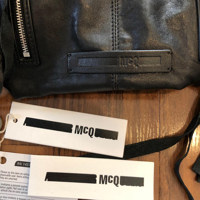 Alexander McQueen(アレキサンダーマックイーン)の美品★mcq Alexander maqueen★ショルダーバッグ レディースのバッグ(ショルダーバッグ)の商品写真