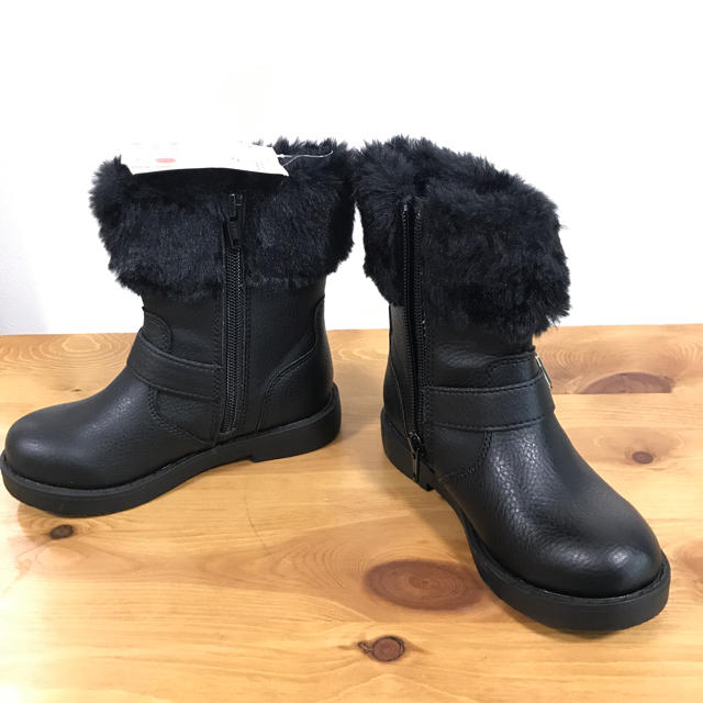 H&M(エイチアンドエム)の新品　H&M エンジニアブーツ　キッズ　16.5cm ファー キッズ/ベビー/マタニティのキッズ靴/シューズ(15cm~)(ブーツ)の商品写真