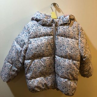 エイチアンドエイチ(H&H)のH&M 花柄中綿アウター(ジャケット/上着)