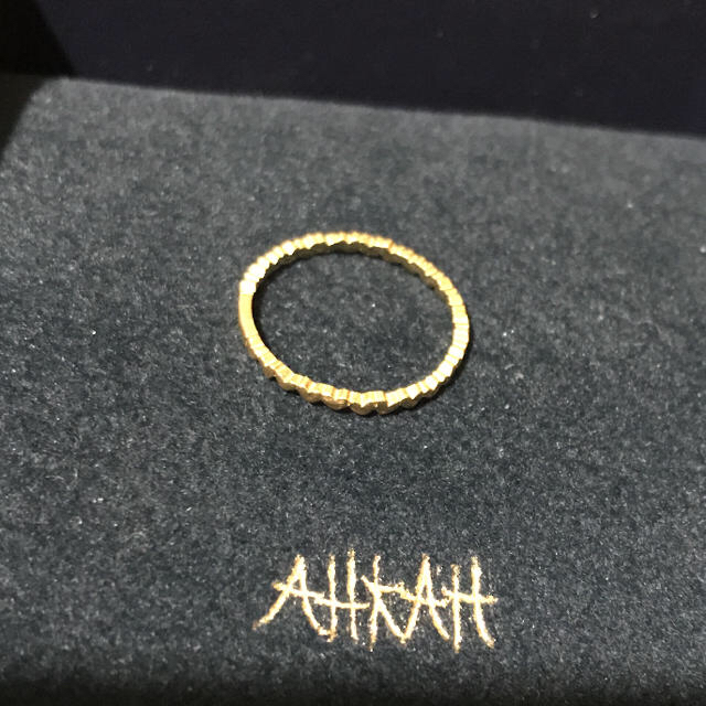 AHKAH(アーカー)のAHKAH アンハートエタニティリング レディースのアクセサリー(リング(指輪))の商品写真