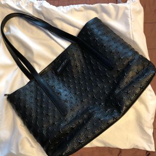 ジミーチュウ(JIMMY CHOO)の送料込み！JIMMY CHOO sara (トートバッグ)