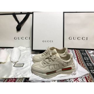 グッチ(Gucci)のgucci rython logo グッチ ライトン 国内正規品 265 (スニーカー)