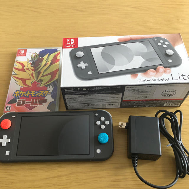 Nintendo Switch Lite ポケモン シールドゲームソフト/ゲーム機本体