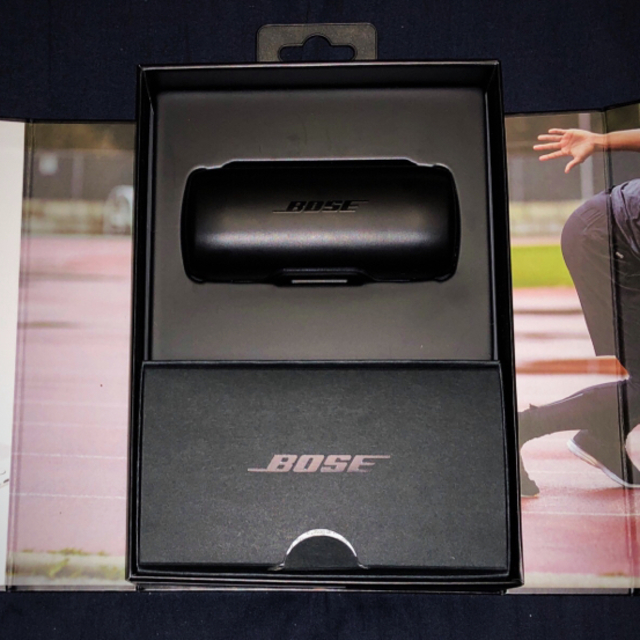 BOSE(ボーズ)のBOSEサウンドスポーツフリー ワイヤレスヘッドホン スマホ/家電/カメラのスマホアクセサリー(ストラップ/イヤホンジャック)の商品写真