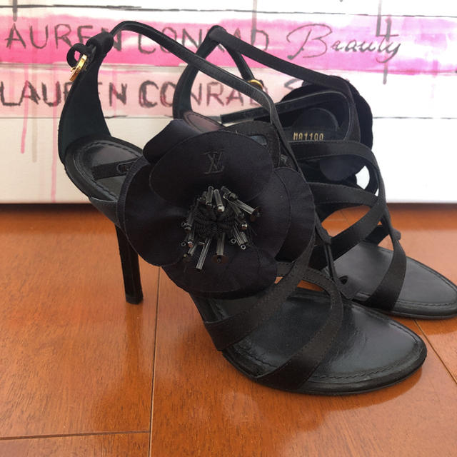 LOUIS VUITTON(ルイヴィトン)のルイヴィトン☆美品 レディースの靴/シューズ(ハイヒール/パンプス)の商品写真