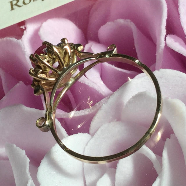 ルビーとアレキサンドライトの指輪　自分のご褒美に！ レディースのアクセサリー(リング(指輪))の商品写真