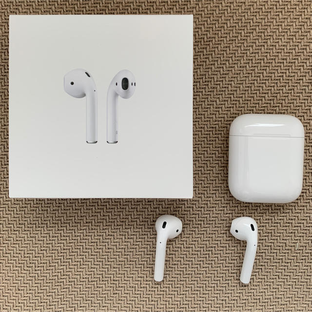 AirPods