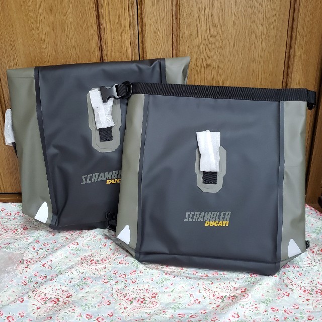 最終お値下げ♡DUCATI SCRAMBLER 新品未使用サイドバッグのセット