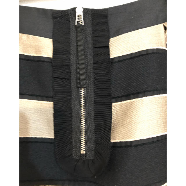 TO BE CHIC(トゥービーシック)のポップ様専用 TO BE CHIC ボーダー リボン スカート レディースのスカート(ひざ丈スカート)の商品写真