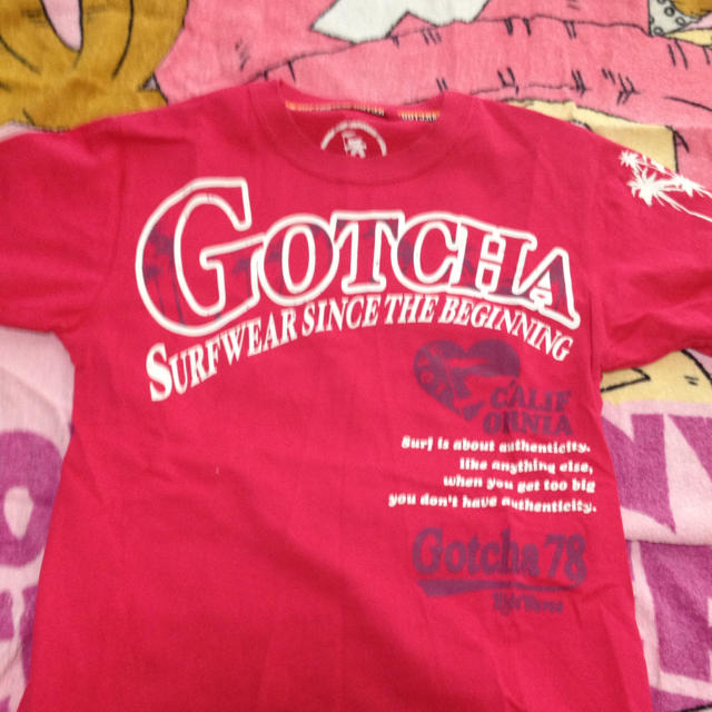 GOTCHA(ガッチャ)の可愛いピンク レディースのトップス(Tシャツ(半袖/袖なし))の商品写真