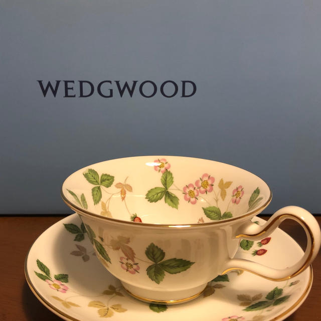 wedgewoodのカップとソーサー2セット