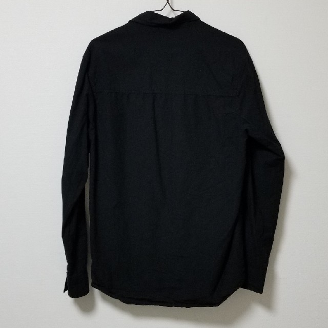 H&M(エイチアンドエム)のH&Mブラックシャツ メンズのトップス(シャツ)の商品写真