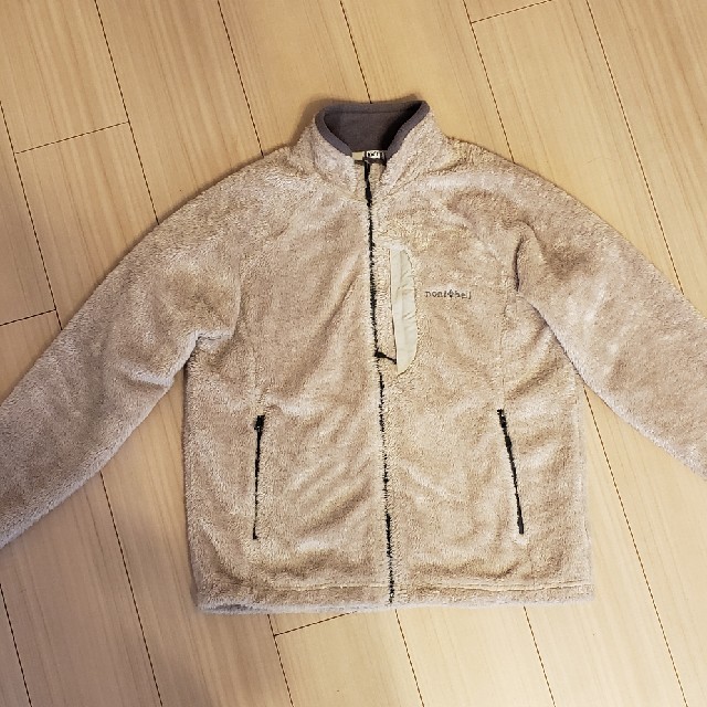 patagonia(パタゴニア)のモンベル　ボアジャンパー　150　ベージュ キッズ/ベビー/マタニティのキッズ服男の子用(90cm~)(ジャケット/上着)の商品写真