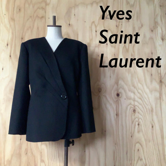 Saint Laurent(サンローラン)のYves Saint Laurent ノーカラー デザイン ウール ジャケット レディースのジャケット/アウター(ノーカラージャケット)の商品写真