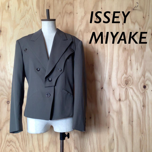 ISSEY MIYAKE - 【新品 タグ付き】ISSEY MIYAKE デザイン ジャケット グレー