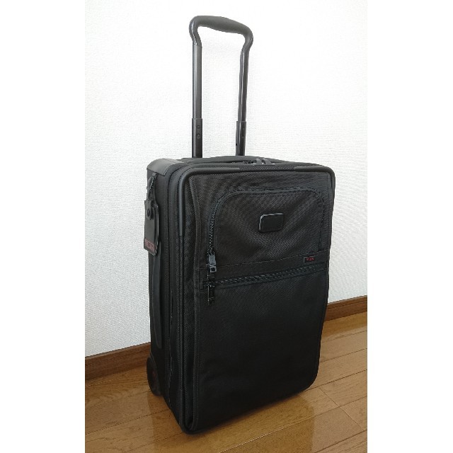 TUMI 22020 ALPHA2 キャリーケース 機内持ち込み可