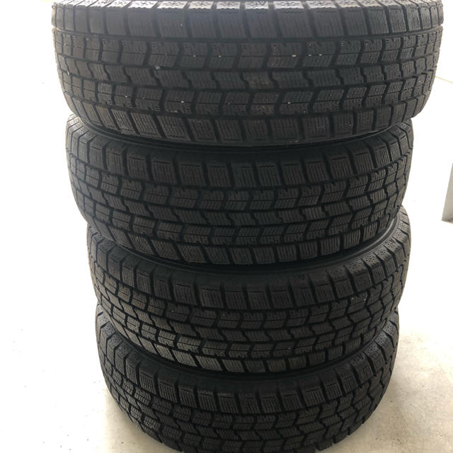 Goodyear(グッドイヤー)のグッドイヤー スタッドレス 155/65R13 グッドイヤー バリ山 自動車/バイクの自動車/バイク その他(その他)の商品写真