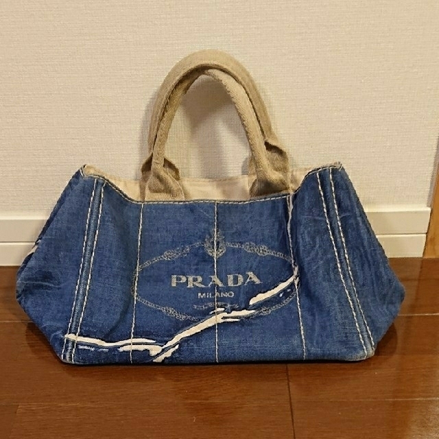 PRADA   カナパ