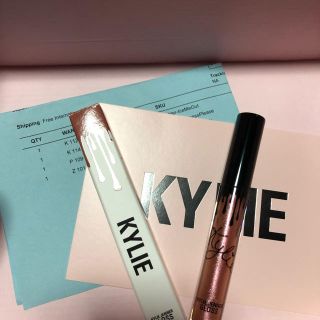 カイリーコスメティックス(Kylie Cosmetics)の最終値下げ！カイリーコスメティックスリップ(リップグロス)