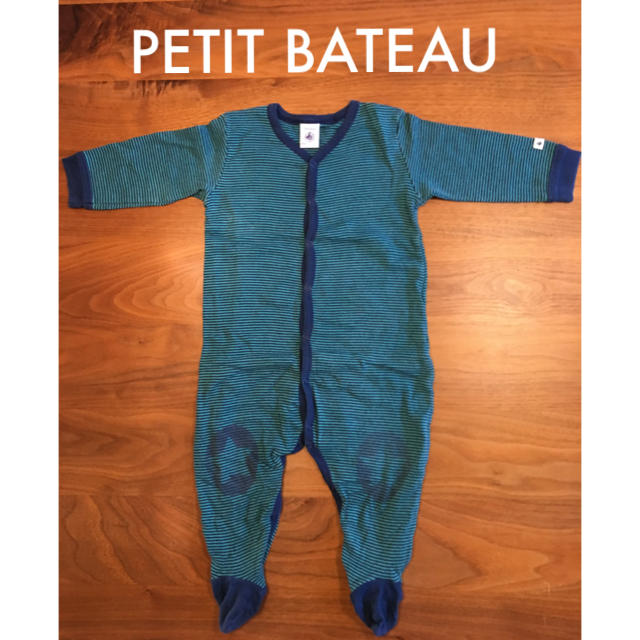 PETIT BATEAU(プチバトー)のプチバトー 前開き足付きロンパース キッズ/ベビー/マタニティのベビー服(~85cm)(ロンパース)の商品写真