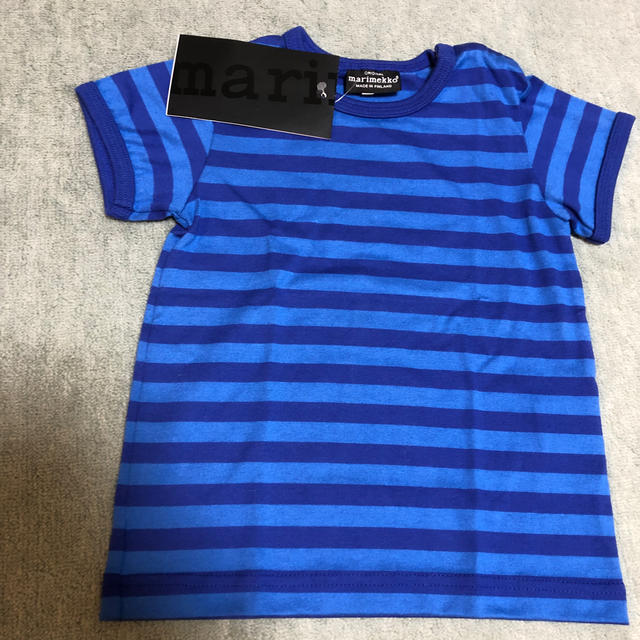 marimekko(マリメッコ)のお値下げ☆marimekko ボーダーＴシャツ 9M キッズ/ベビー/マタニティのベビー服(~85cm)(Ｔシャツ)の商品写真