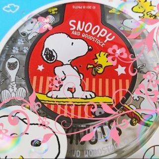 スヌーピー(SNOOPY)の【新品未開封】スヌーピーの"ワイヤレススマホチャージャー"(赤)(バッテリー/充電器)