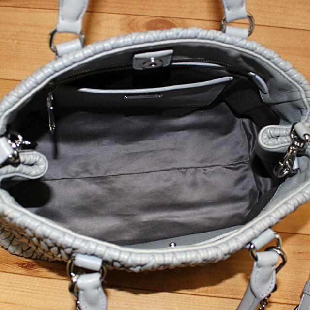 miumiu(ミュウミュウ)の本物❗️【良品】miumiu マトラッセ ナッパクリスタル 3WAY レディースのバッグ(ハンドバッグ)の商品写真