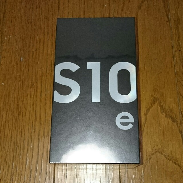 Galaxy S10e ホワイト 新品 未使用 未開封スマートフォン/携帯電話