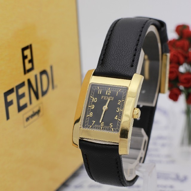 正規品【新品電池】FENDI 7000L/ゴールド×ブラック 人気モデルレディース