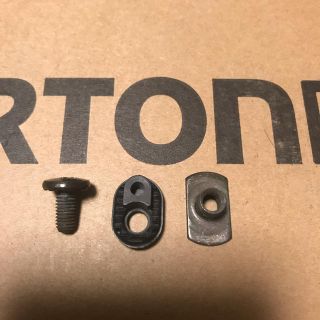 バートン(BURTON)のバートン⭐️ハイバック用ネジ　黒　新(バインディング)