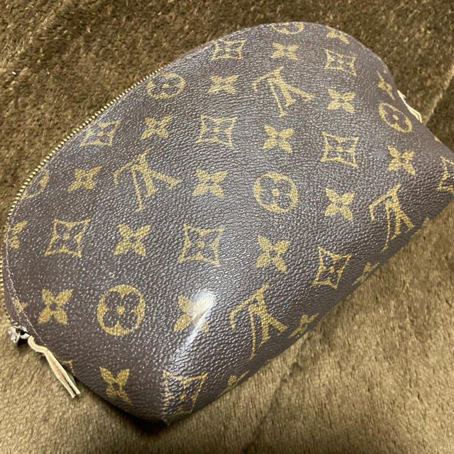 LOUIS VUITTON ポーチ