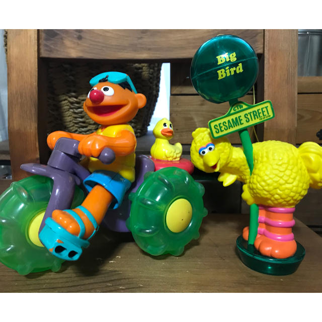 Sesame Street レア レトロでオシャレ Sesamestreet フィギュア２個セットの通販 By もいもい S Shop セサミストリートならラクマ