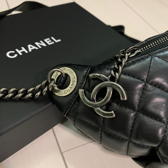 CHANEL(シャネル)のCHANEL  ウエストポーチ　ウエストバッグ レディースのバッグ(ボディバッグ/ウエストポーチ)の商品写真