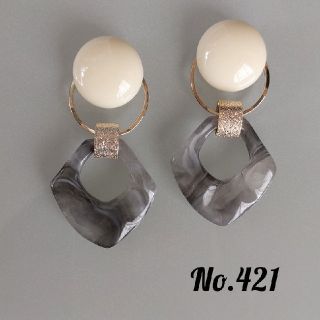 【No.421】カボションとマーブルパーツの2wayピアス イヤリング(ピアス)