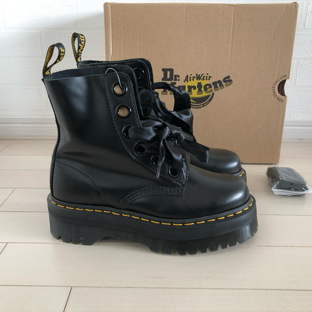 Dr.Martens(ドクターマーチン)の【新品未使用】23.5 ドクターマーチン MOLLY ブーツ　リボン レディースの靴/シューズ(ブーツ)の商品写真